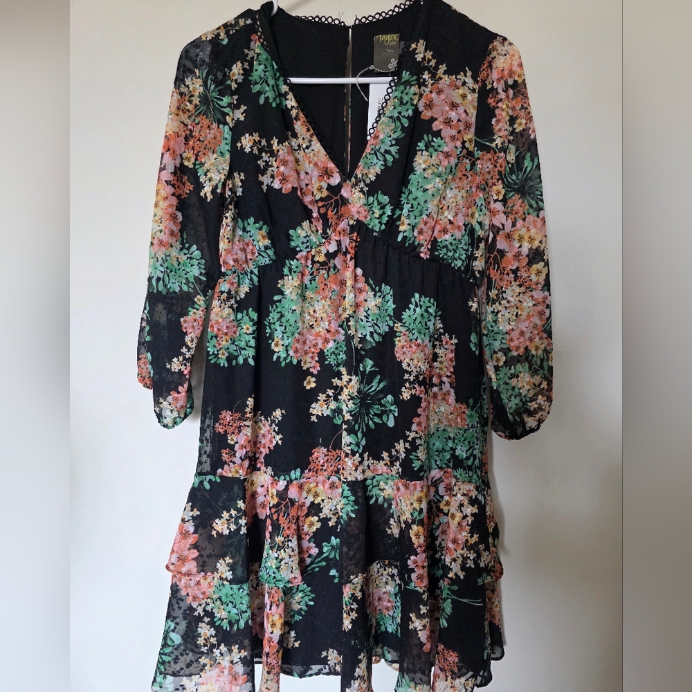 Taylor Petit Dress Black Green Pink Floral Sheer Long Sleeve Lined Tier Size 4P